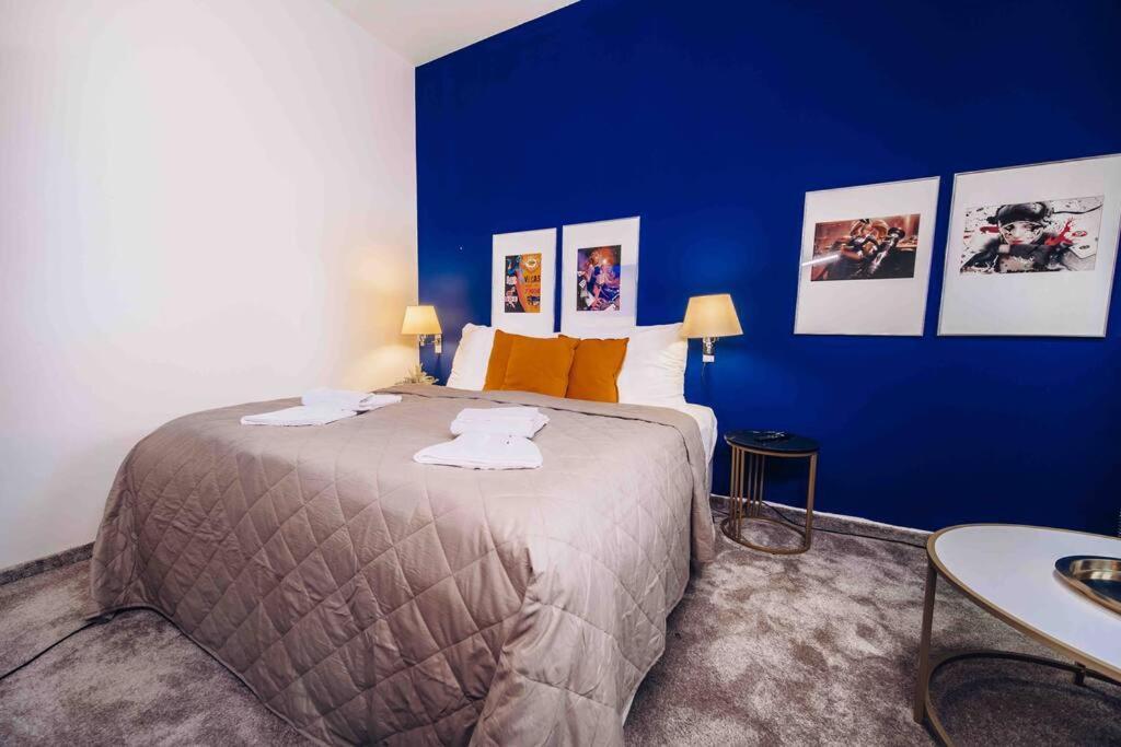 Unique Apartment With Private Pool, Cinema, Spa Prague Extérieur photo